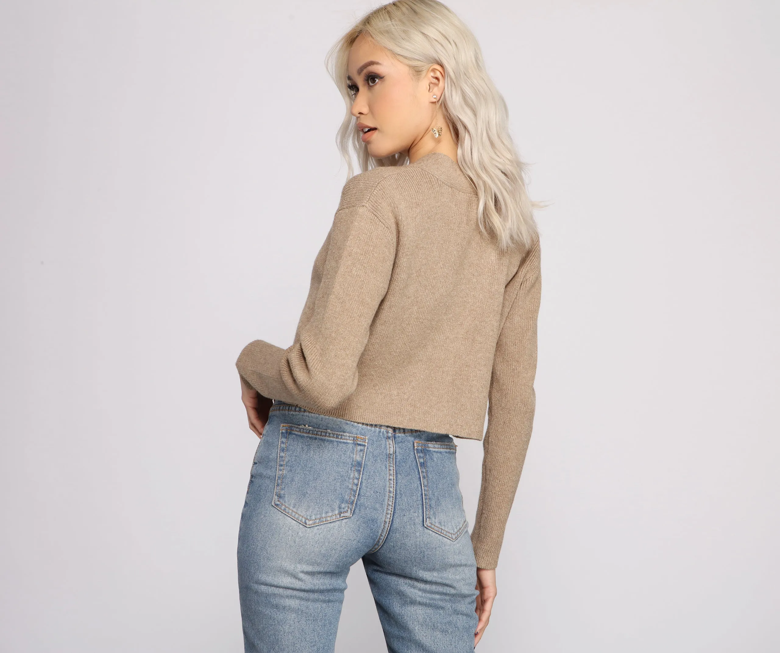 Casually Chic Cropped Knit Cardigan