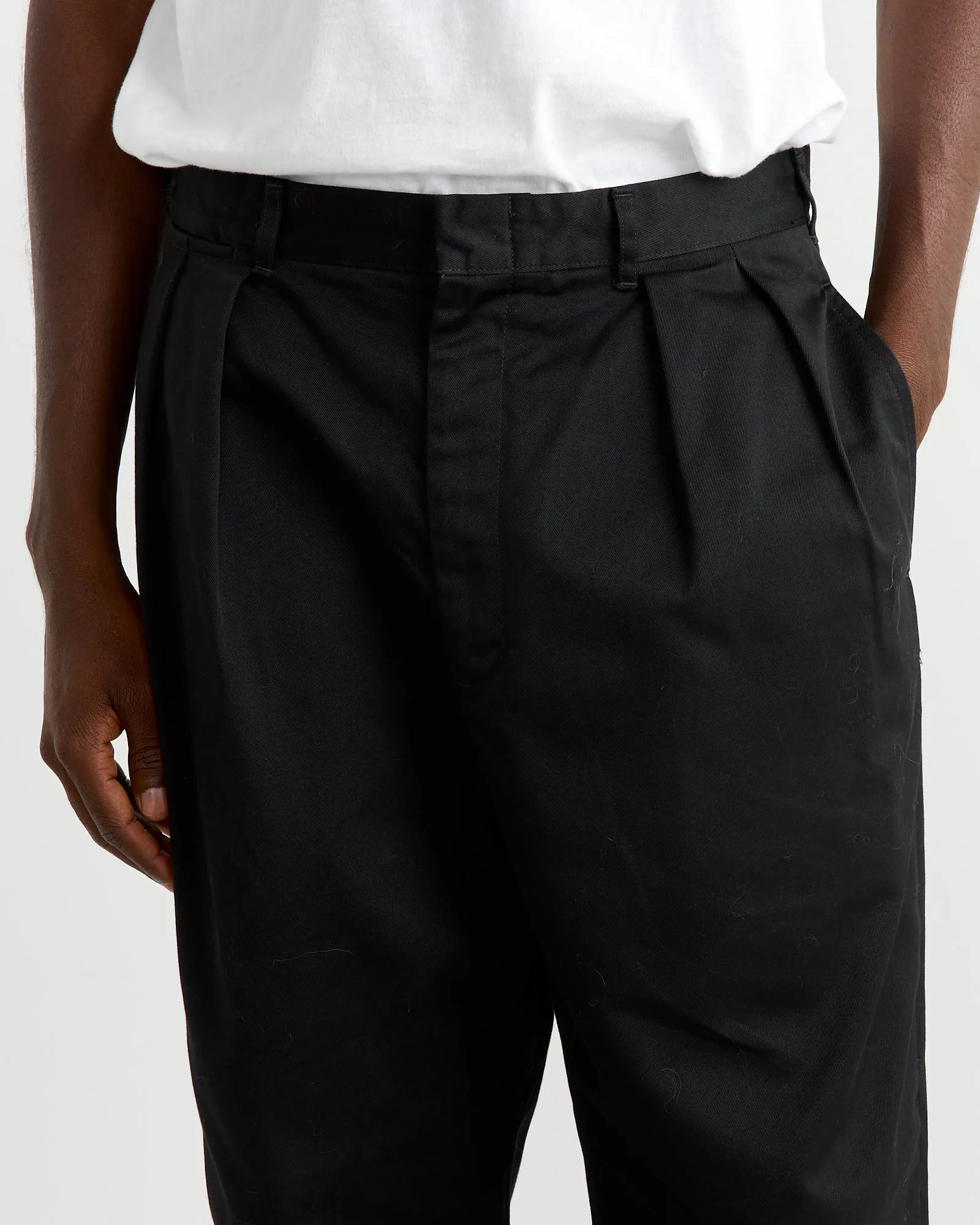 Double Pleat Chino Pant in Black