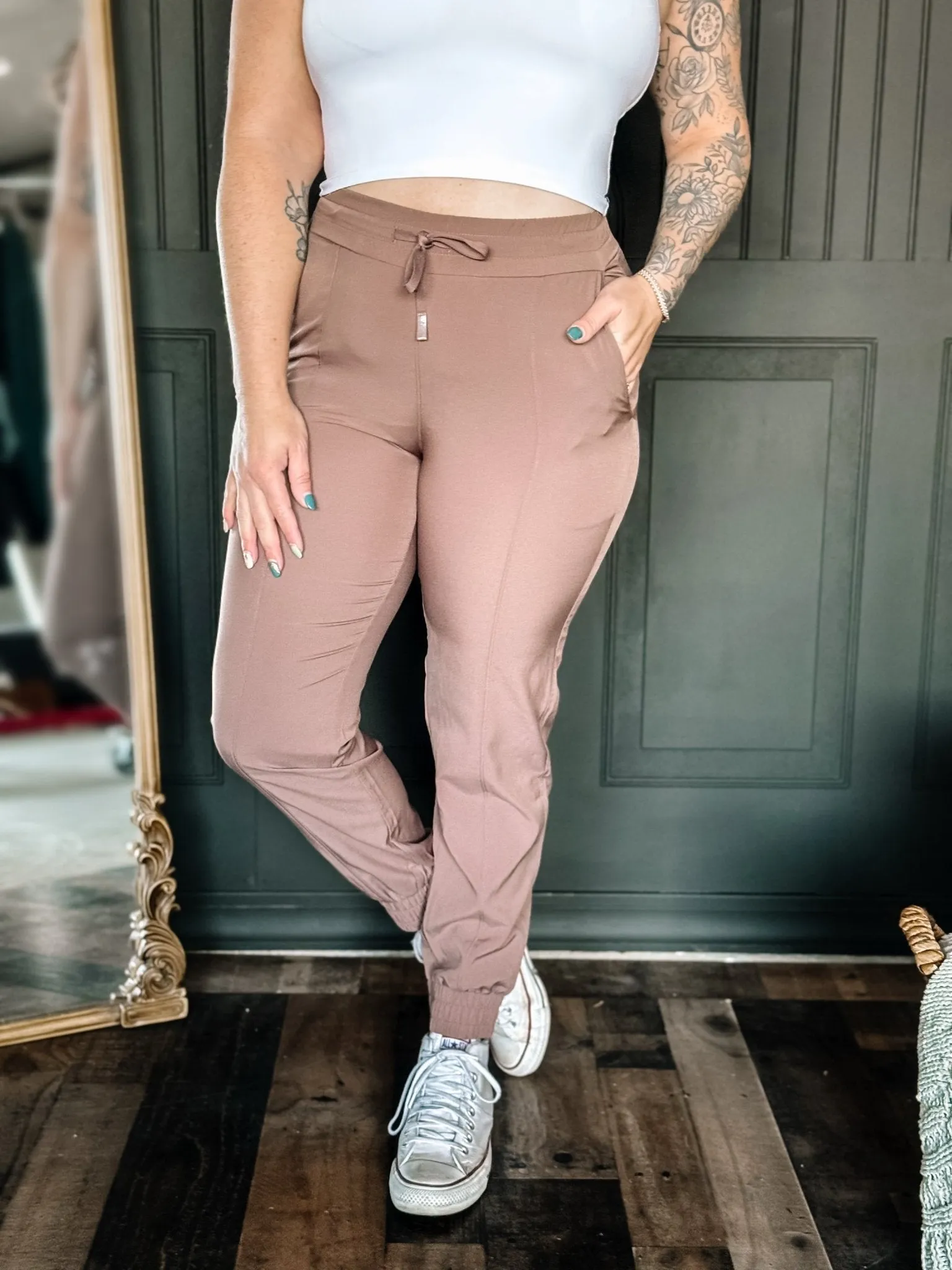Essential Athleisure Workout Joggers, Mauve