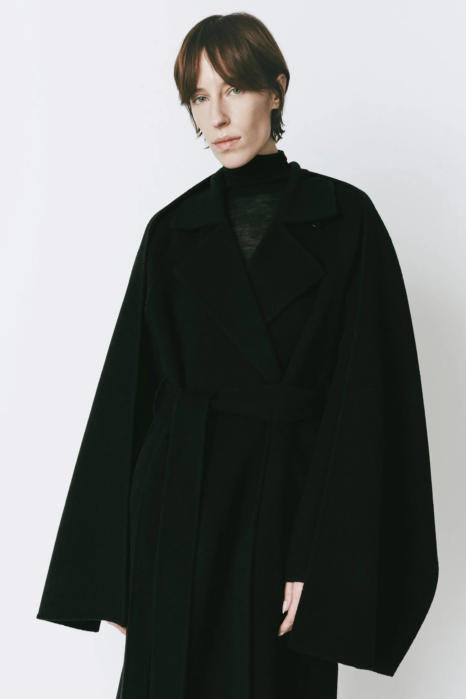 Grand Scarf Coat in Black