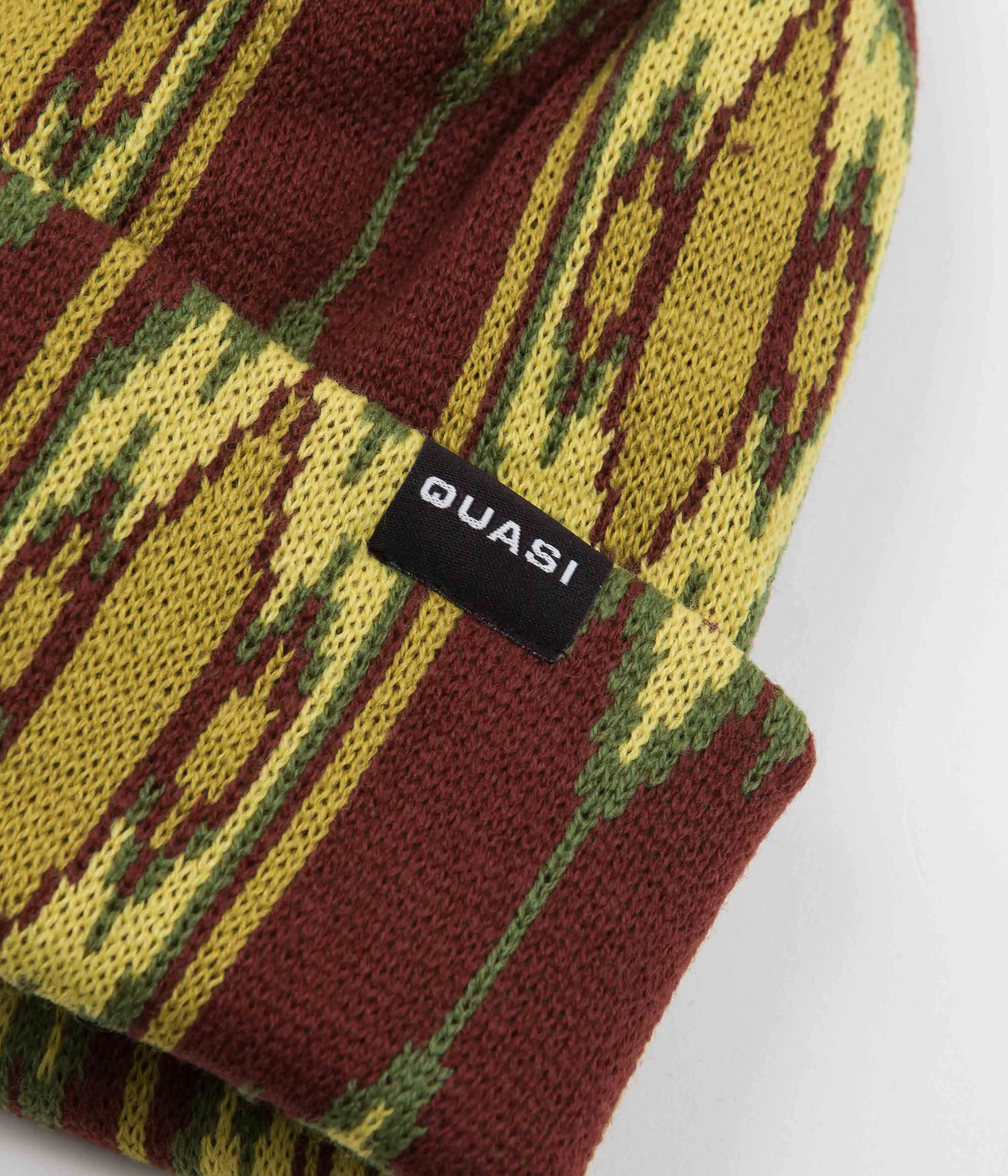 Quasi Grotto Beanie - Maroon