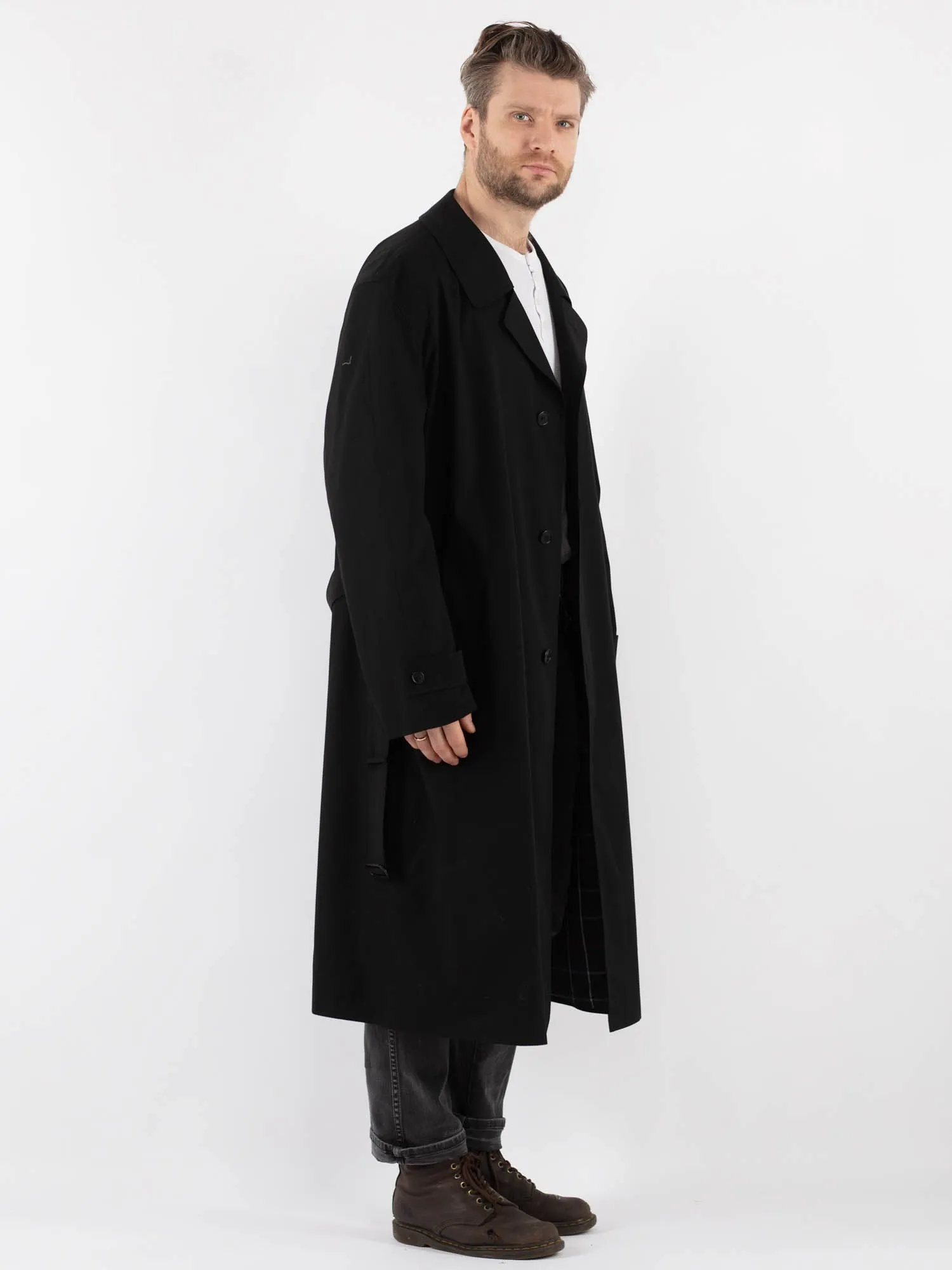 Vintage 70's Men Oversized Mac Coat in Black