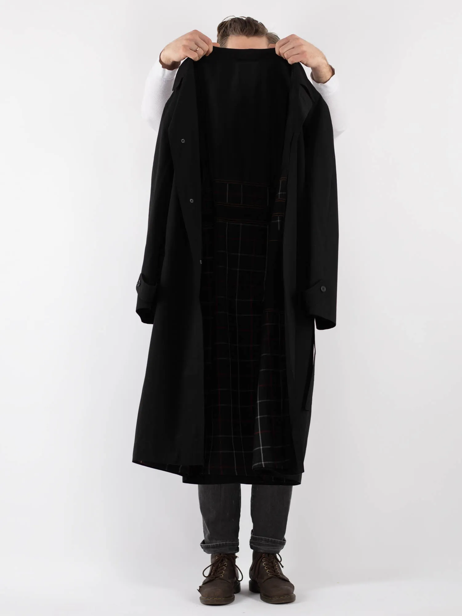 Vintage 70's Men Oversized Mac Coat in Black