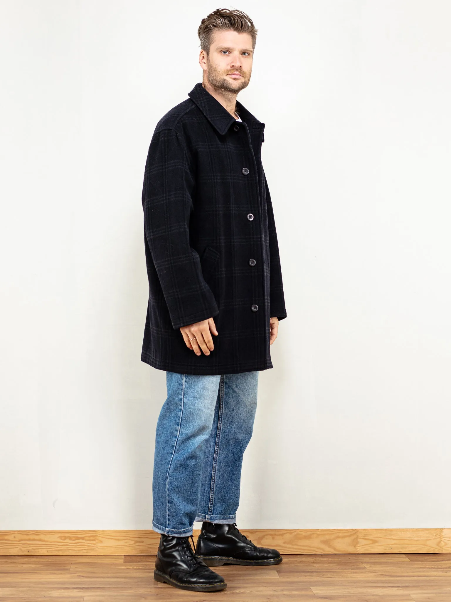 Vintage 70's Men Wool Blend Coat in Navy Blue